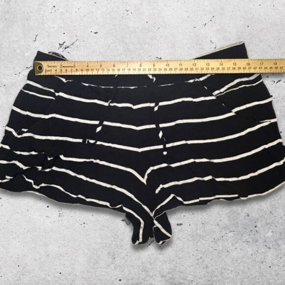 French Connection Shorts Drawstring Waist Soft Relaxed Fit Striped Blue/White 10 - Picture 6 of 10